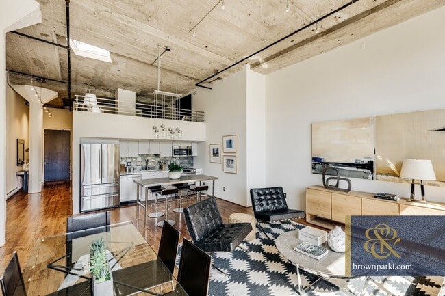 Building Photo - 601 4th St