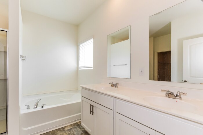 Building Photo - 5740 Timber Leaf Lp