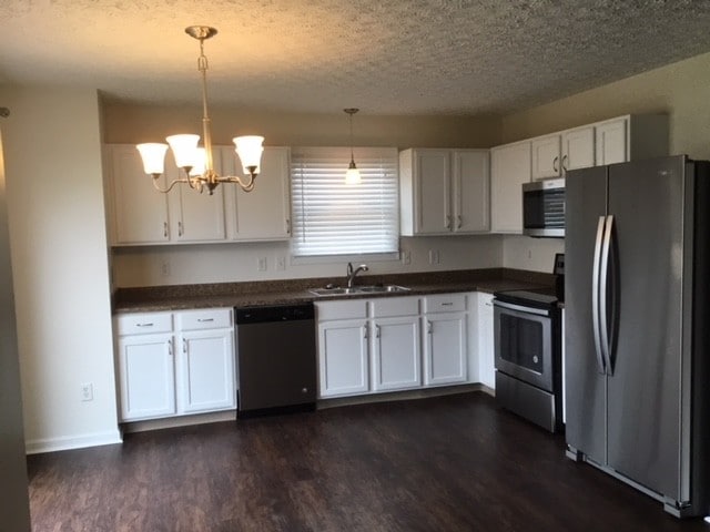 Building Photo - 5514 Crenton Dr