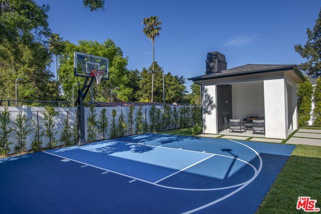 Building Photo - 17341 Amina Pl