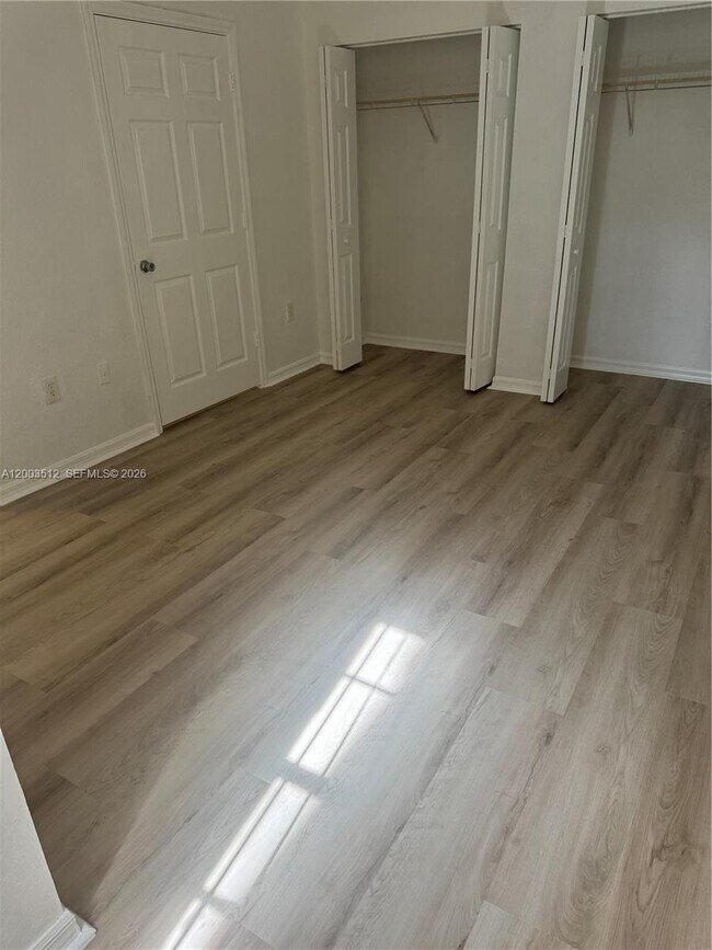 Building Photo - 1109 Belmont Ln