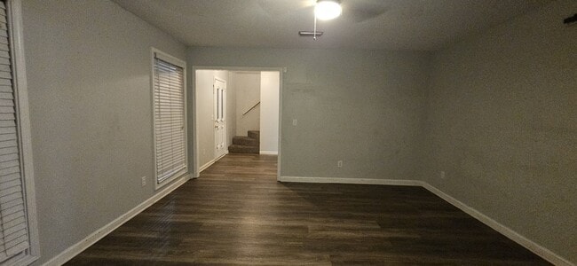 Building Photo - 211 Plantation Rd