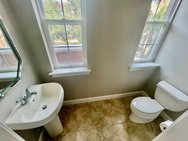 Building Photo - 96124 Roddenberry Way