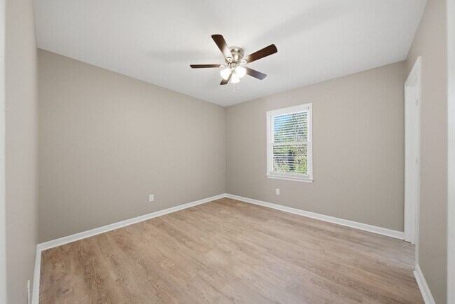 Building Photo - Renovated 1 Bed 1 Bath Condo in Prime Location!