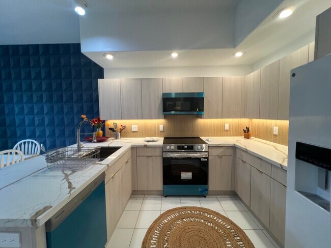 Building Photo - 2431 NW 59th St