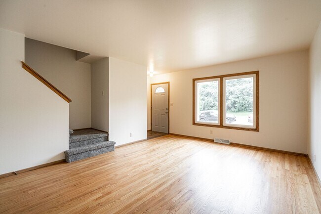 Building Photo - Josephine