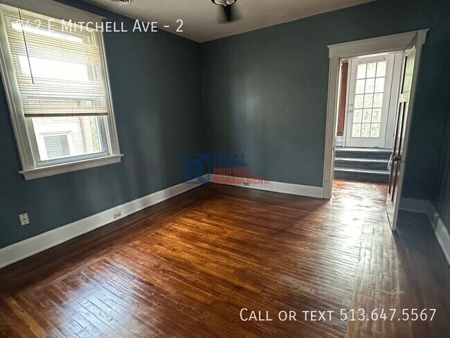 Building Photo - 842 E Mitchell Ave