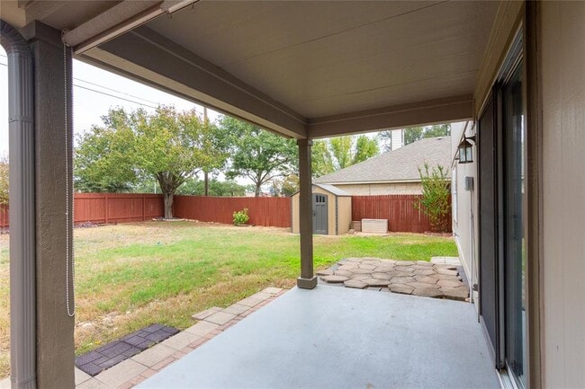 Building Photo - 1711 Lloydminister Way