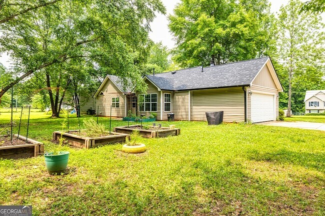 Building Photo - 227 Cranford Mill Dr