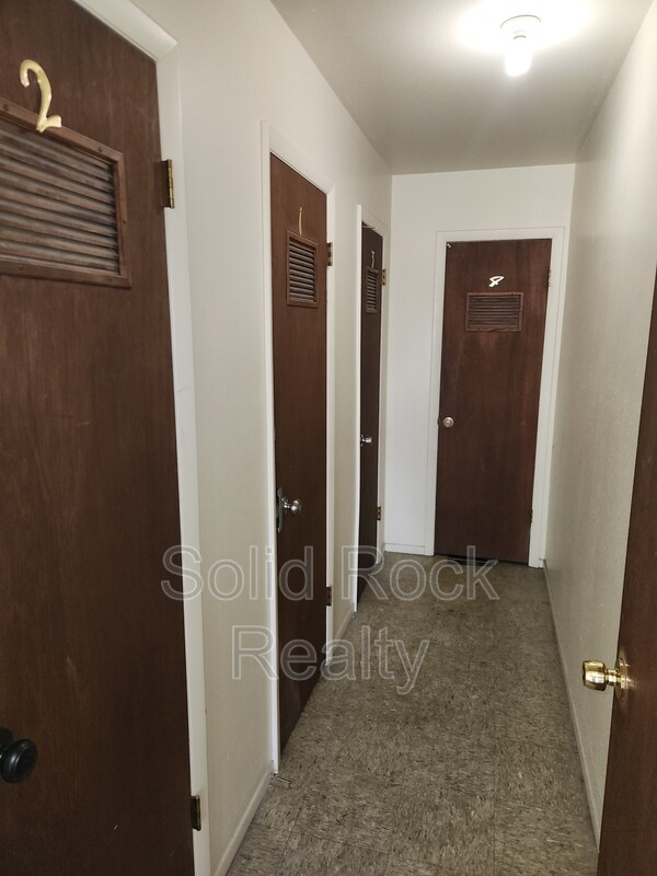 Building Photo - 6621 Dublin Loop W