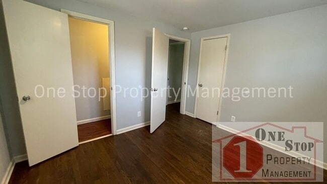 Building Photo - Beautiful 3 Bedroom 1.5 Bathroom in Kansas...