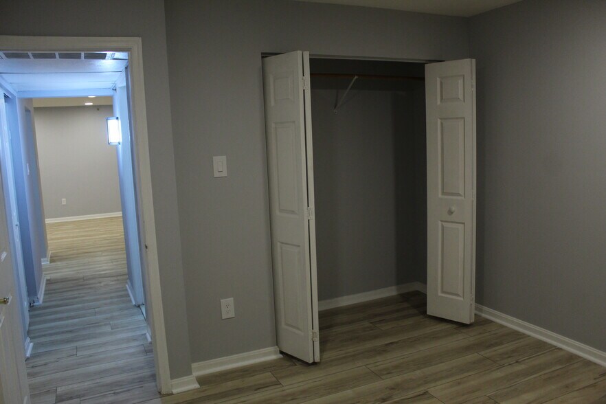 Bedroom 2 - 3400 Tulleys Pointe Ct
