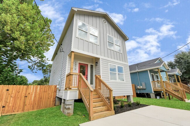 Building Photo - 1316 W Willis St