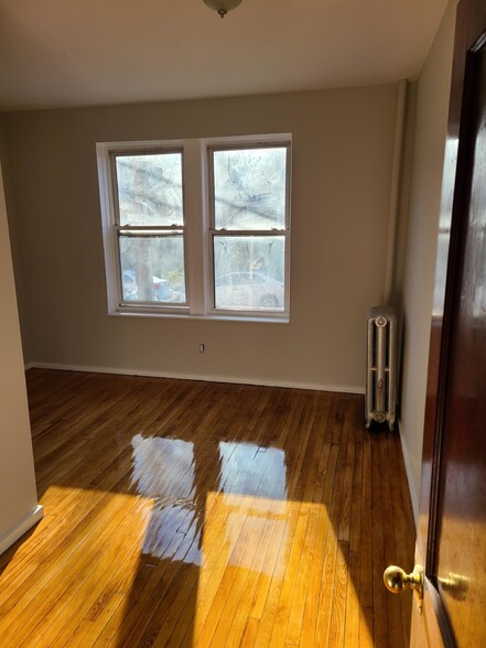 Building Photo - 108 Allston St
