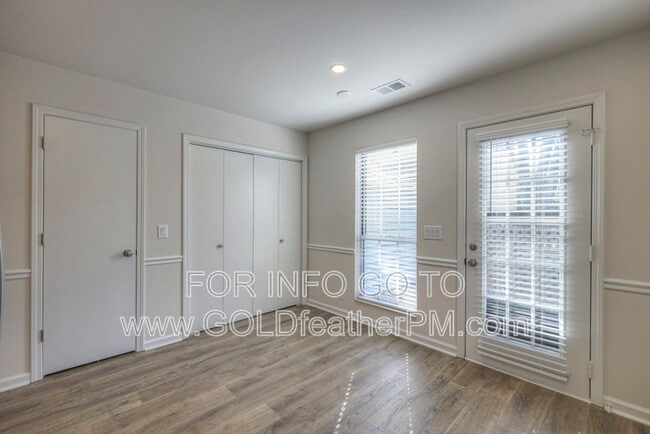 Building Photo - 112 Champney Ct