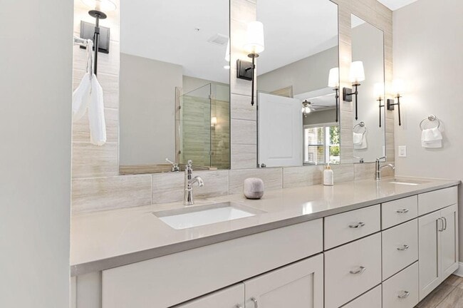 Building Photo - 134 Britten Pass