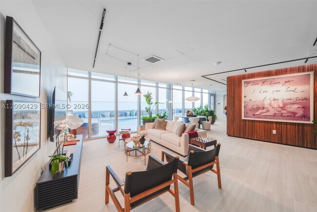 Building Photo - 1400 Biscayne Blvd