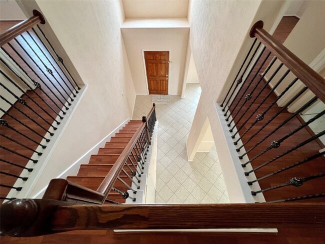 Building Photo - 2211 Ruffian Ln