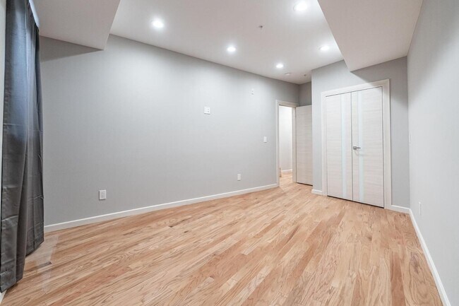 Building Photo - 2045 N College Ave