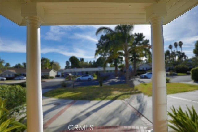 Building Photo - 17449 Donmetz St