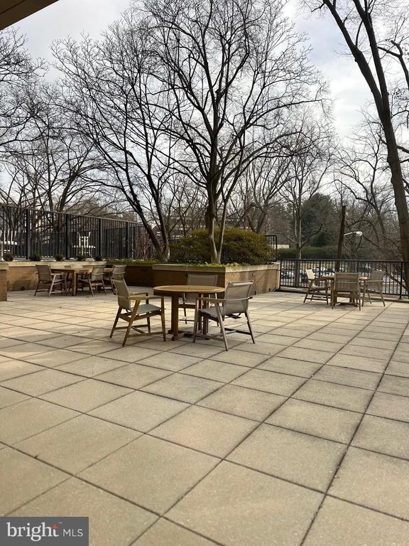 Building Photo - 4620 N Park Ave