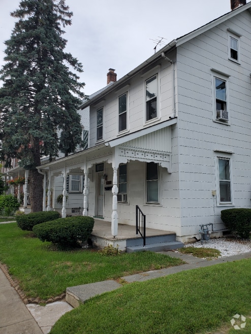 Building Photo - 1407 Main St