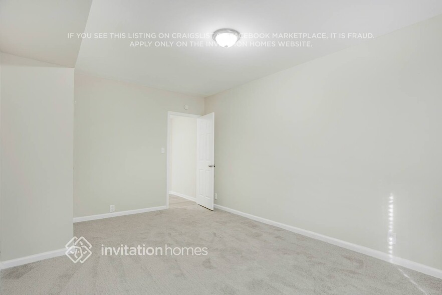 Building Photo - 4271 Willow Ridge Rd