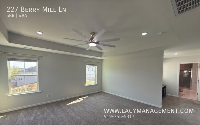 Building Photo - 227 Berry Ml Ln