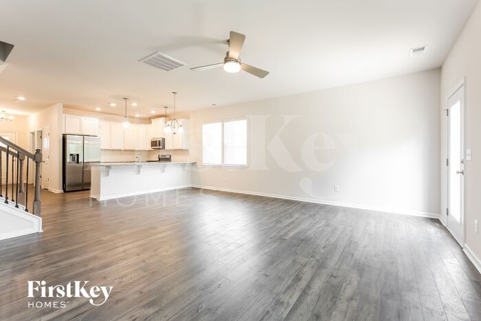 Building Photo - 118 Wild Lily Dr