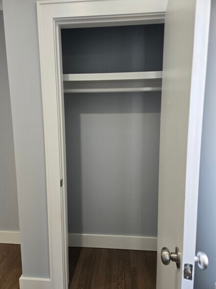 Building Photo - 227 Columbia Ave