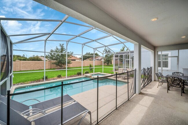 Building Photo - 1614 Moon Valley Dr