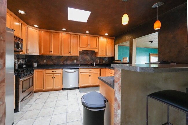 Building Photo - A New Mexico Charm Executive Rental — A Stay Made Simple