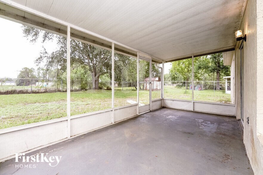 Building Photo - 791 Geary St SW