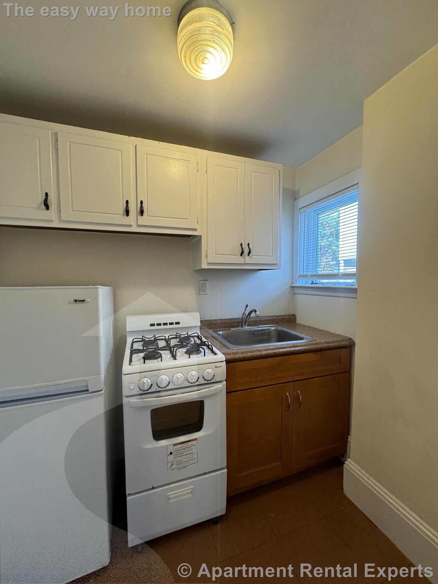 Building Photo - 381 Harvard St
