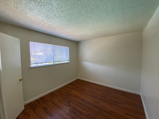 Building Photo - Move In Special - Half Off the First Month of Rent