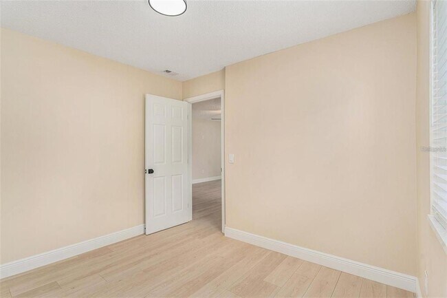Building Photo - 3822 Cortez Dr