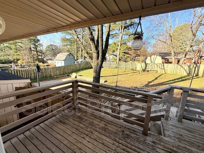 Building Photo - 1605 Dupwe Dr