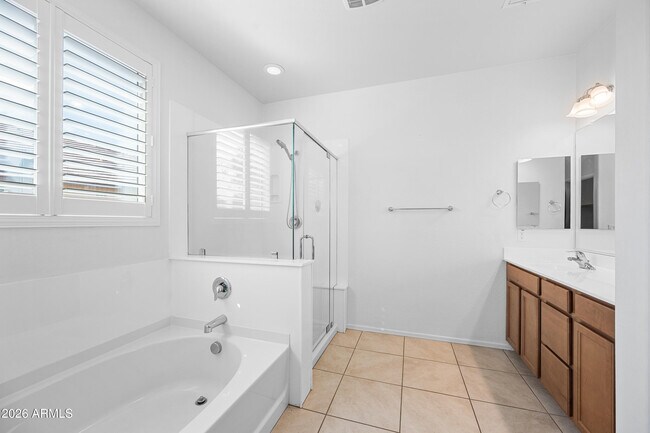 Building Photo - 2543 W Arroyo Way