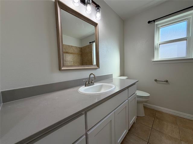 Building Photo - 420 Opal St