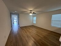 Building Photo - 1338 Mosely Cir