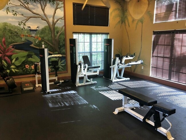 Building Photo - 100 Scotia Dr