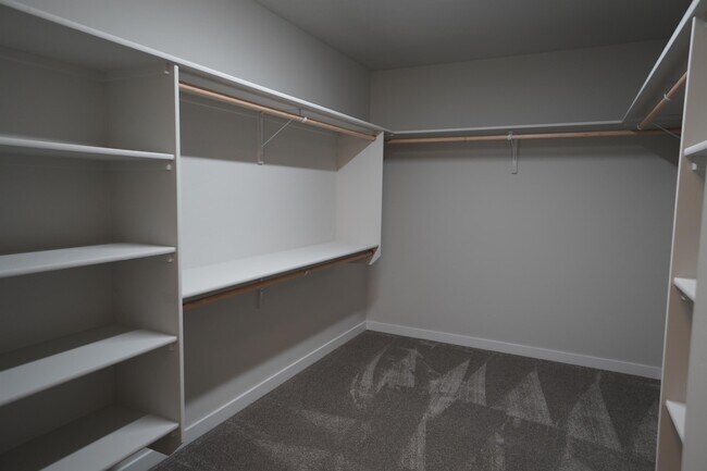 Building Photo - 5051 W Ladle Rapids St