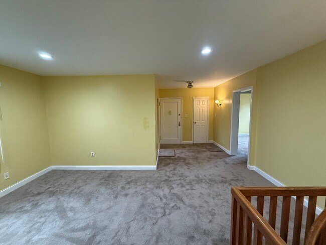 Building Photo - 63-11 110th St