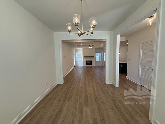 Building Photo - 5308 Aylesbury Ln