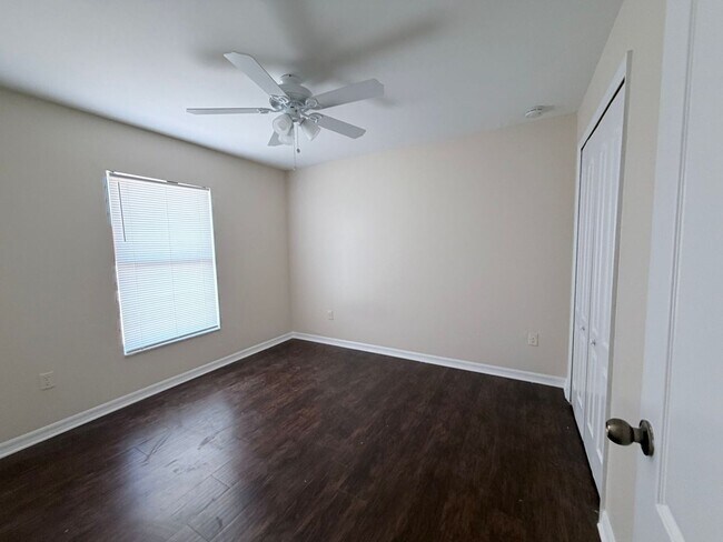 Building Photo - 3925 22nd St W