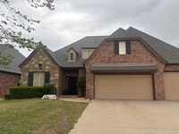 Building Photo - COMING SOON!!! AVAILABLE APRIL 1, 2026....BIXBY SCHOOLS!