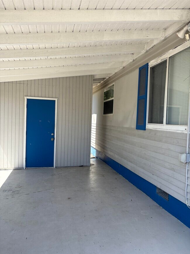 Building Photo - 892 Palermo Rd