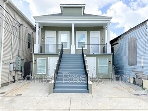 Building Photo - 2608 Bienville St