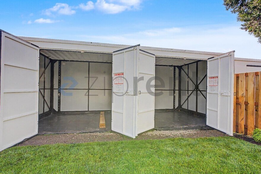 Building Photo - Unit 4325