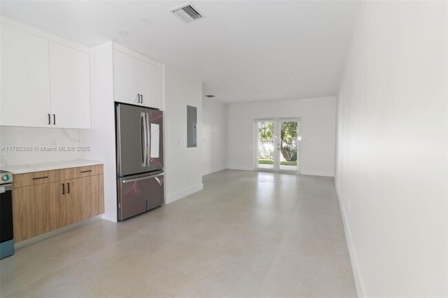 Building Photo - 4765 SW 87th Ct
